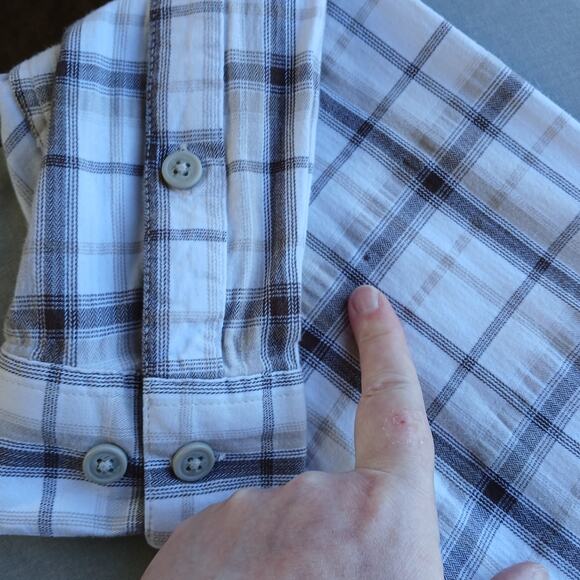 Columbia Men's Vapor Ridge™ III Long Sleeve Shirt Small cream plaid button down - Picture 10 of 10